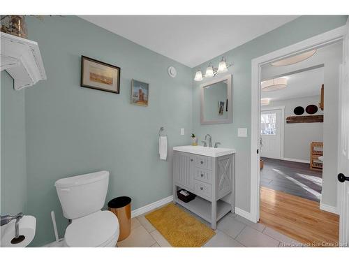 100 Meadowbank Ave, Saint John, NB 