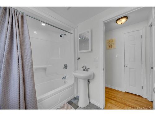 100 Meadowbank Ave, Saint John, NB 