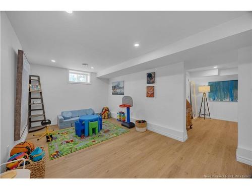 100 Meadowbank Ave, Saint John, NB 