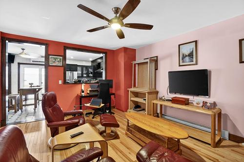 Salon - 2037  - 2039 Rue De Biencourt, Montréal (Le Sud-Ouest), QC - Indoor