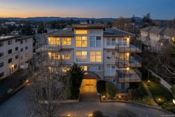 502-2940 Harriet Rd  Saanich, BC V9A 1T3