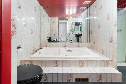 Salle de bains - 575  - 577 Rue De Beaurivage, Montréal (Mercier/Hochelaga-Maisonneuve), QC - Indoor Photo Showing Bathroom