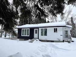 25 Balsam Avenue  Ear Falls, ON P0V 1T0