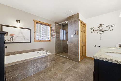 Salle de bains - 180 Ch. Des Libellules, Mayo, QC - Indoor Photo Showing Bathroom