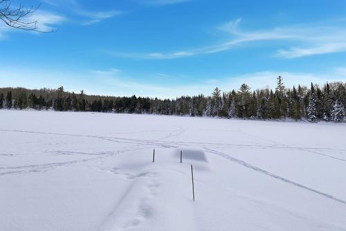 Accès au plan d'eau - 180 Ch. Des Libellules, Mayo, QC - Outdoor With View