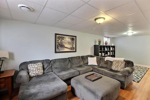 Family room - 21 Rue Boutin, Amos, QC - Indoor Photo Showing Living Room