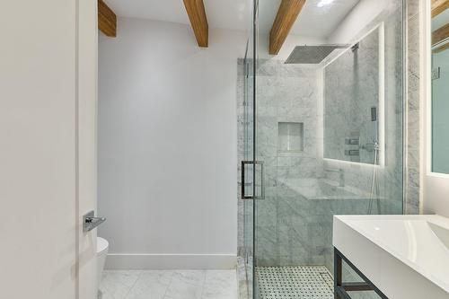 Bathroom - 737  - 739 Rue De Versailles, Montréal (Ville-Marie), QC - Indoor Photo Showing Bathroom