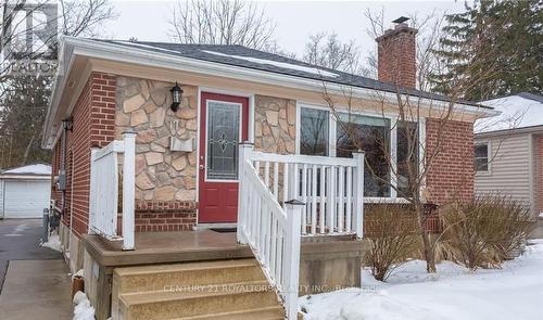 11 GOWER STREET  London North, ON N6H 2E5