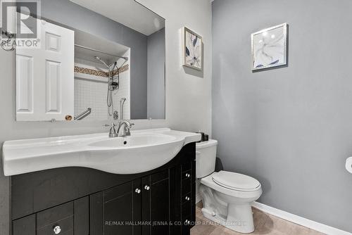 11 Tripp Crescent, Ottawa, ON - Indoor Photo Showing Bathroom