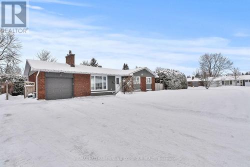 11 Tripp Crescent, Ottawa, ON - Outdoor With Facade