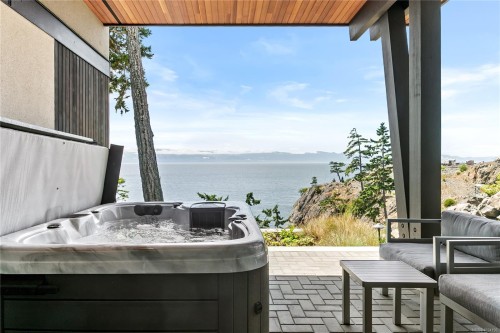 7510 Ocean Park Pl, Sooke, BC 