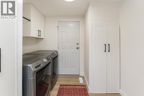 2914 Greenforest Crescent, Prince George, BC - Indoor Photo Showing Laundry Room