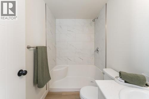 2914 Greenforest Crescent, Prince George, BC - Indoor Photo Showing Bathroom