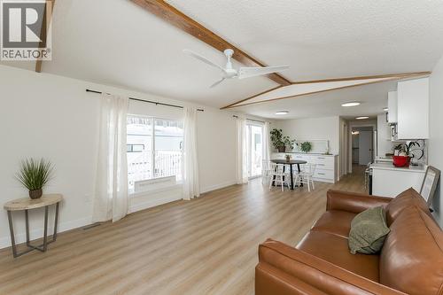 2914 Greenforest Crescent, Prince George, BC - Indoor Photo Showing Living Room