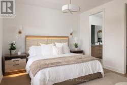 Hardwood Floors, Huge Walk-in Closet - 