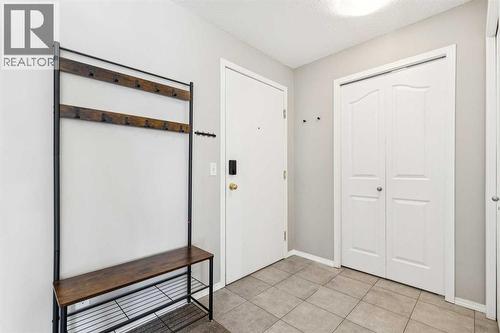 1215, 8810 Royal Birch Boulevard, Calgary, AB - Indoor Photo Showing Other Room