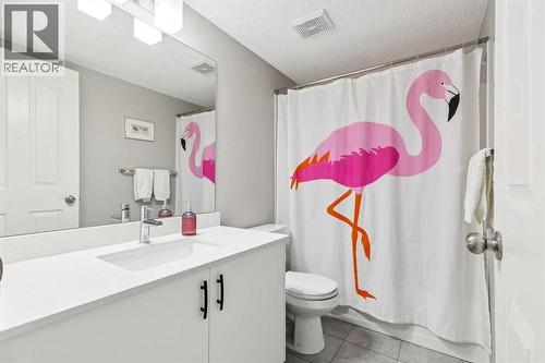 1215, 8810 Royal Birch Boulevard, Calgary, AB - Indoor Photo Showing Bathroom