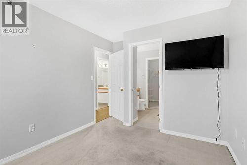 403, 9919 99 Avenue, Grande Prairie, AB - Indoor Photo Showing Other Room