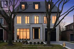 370 GLENGROVE AVENUE W  Toronto, ON M5N 1W5