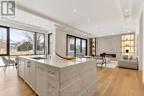 370 Glengrove Avenue W, Toronto, ON - Indoor