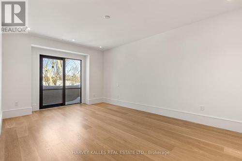370 Glengrove Avenue W, Toronto, ON - Indoor Photo Showing Other Room