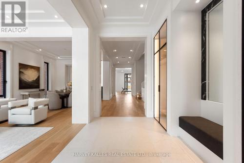 370 Glengrove Avenue W, Toronto, ON - Indoor Photo Showing Other Room