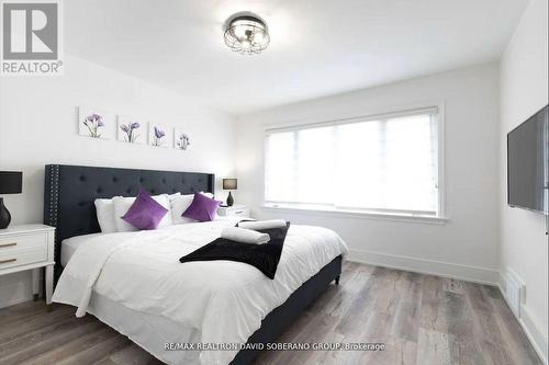 55 Raeburn Avenue, Toronto, ON - Indoor Photo Showing Bedroom