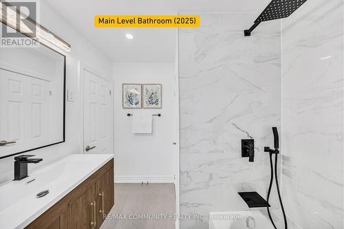 733 Lublin Avenue, Pickering, ON - Indoor Photo Showing Bathroom