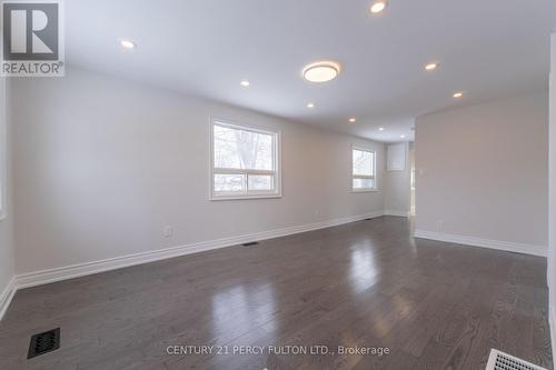 193 Cameron Crescent, Georgina, ON - Indoor Photo Showing Other Room