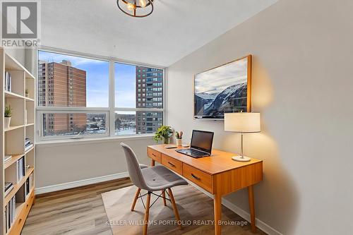 602 - 625 The West Mall, Toronto, ON - Indoor Photo Showing Office