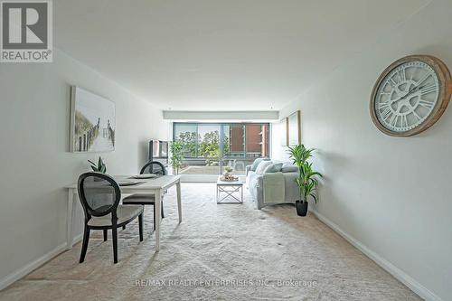 408 - 1400 Dixie Road, Mississauga, ON - Indoor