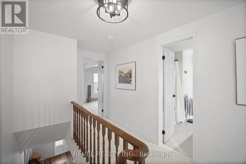 3 - 2058 Brant Street, Burlington, ON - Indoor Photo Showing Other Room