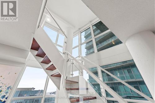 2513 - 155 Legion Road, Toronto, ON - Indoor Photo Showing Other Room