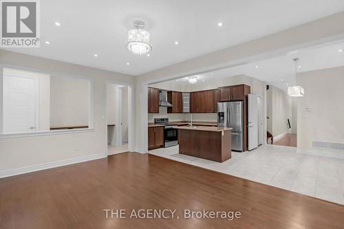 223 Thompson Road, Haldimand, ON - Indoor Photo Showing Kitchen