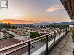 608 3018 ST GEORGE STREET  Port Moody, BC V3H 0L4