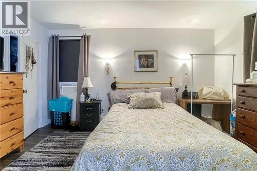 160 Welland Avenue, St. Catharines, ON - Indoor Photo Showing Bedroom