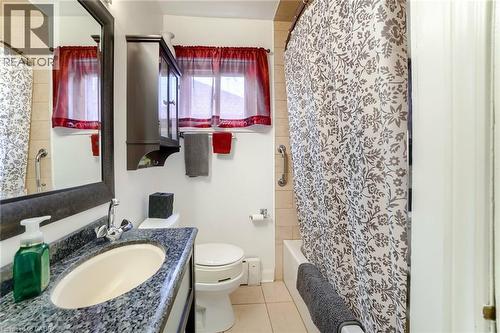 160 Welland Avenue, St. Catharines, ON - Indoor Photo Showing Bathroom