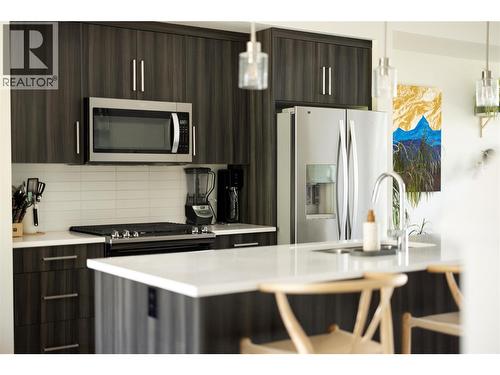 12798 Lake Hill Drive Unit# 8, Lake Country, BC - Indoor Photo Showing Kitchen With Upgraded Kitchen