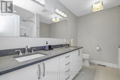 319 Glynn Avenue, Ottawa, ON - Indoor Photo Showing Bathroom