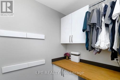 319 Glynn Avenue, Ottawa, ON - Indoor With Storage