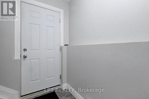 319 Glynn Avenue, Ottawa, ON - Indoor Photo Showing Other Room