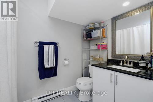 319 Glynn Avenue, Ottawa, ON - Indoor Photo Showing Bathroom