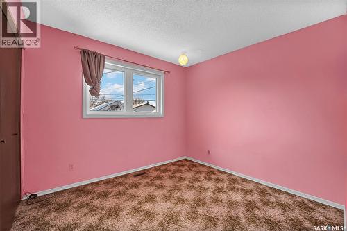 211 Main Street, Vanscoy, SK - Indoor Photo Showing Other Room