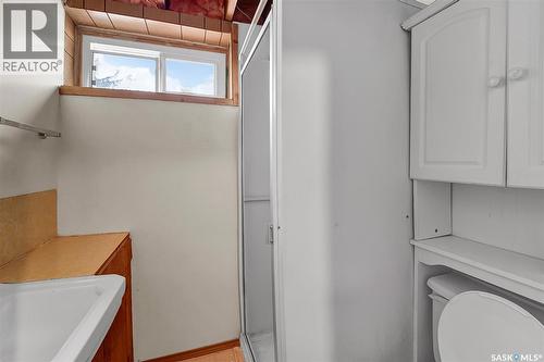 211 Main Street, Vanscoy, SK - Indoor Photo Showing Laundry Room