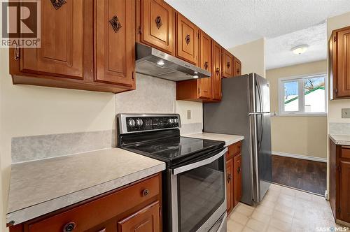 211 Main Street, Vanscoy, SK - Indoor Photo Showing Kitchen