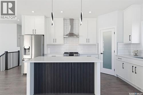 400 Eldorado Street, Warman, SK - Indoor Photo Showing Kitchen With Upgraded Kitchen