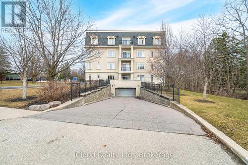 408 - 443 Centennial Forest Drive, Milton, ON - Outdoor