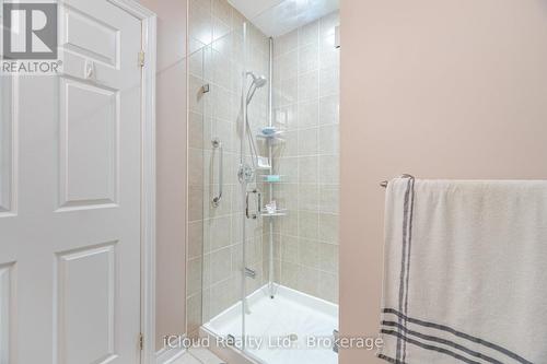 408 - 443 Centennial Forest Drive, Milton, ON - Indoor Photo Showing Bathroom