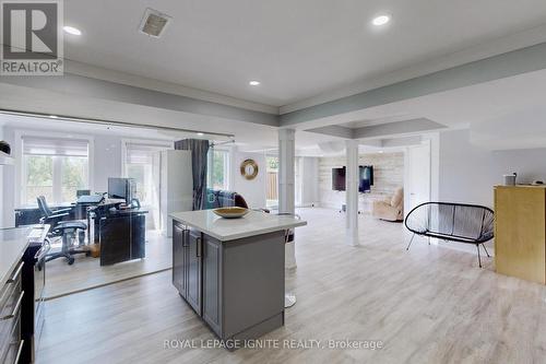 24 Arrowpoint Drive, Brampton, ON - Indoor