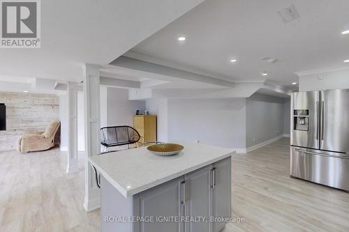 24 Arrowpoint Drive, Brampton, ON - Indoor